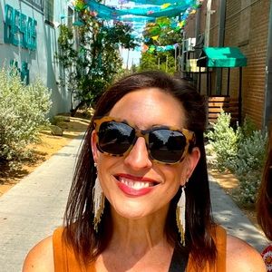 Meet your Posher, Stacey